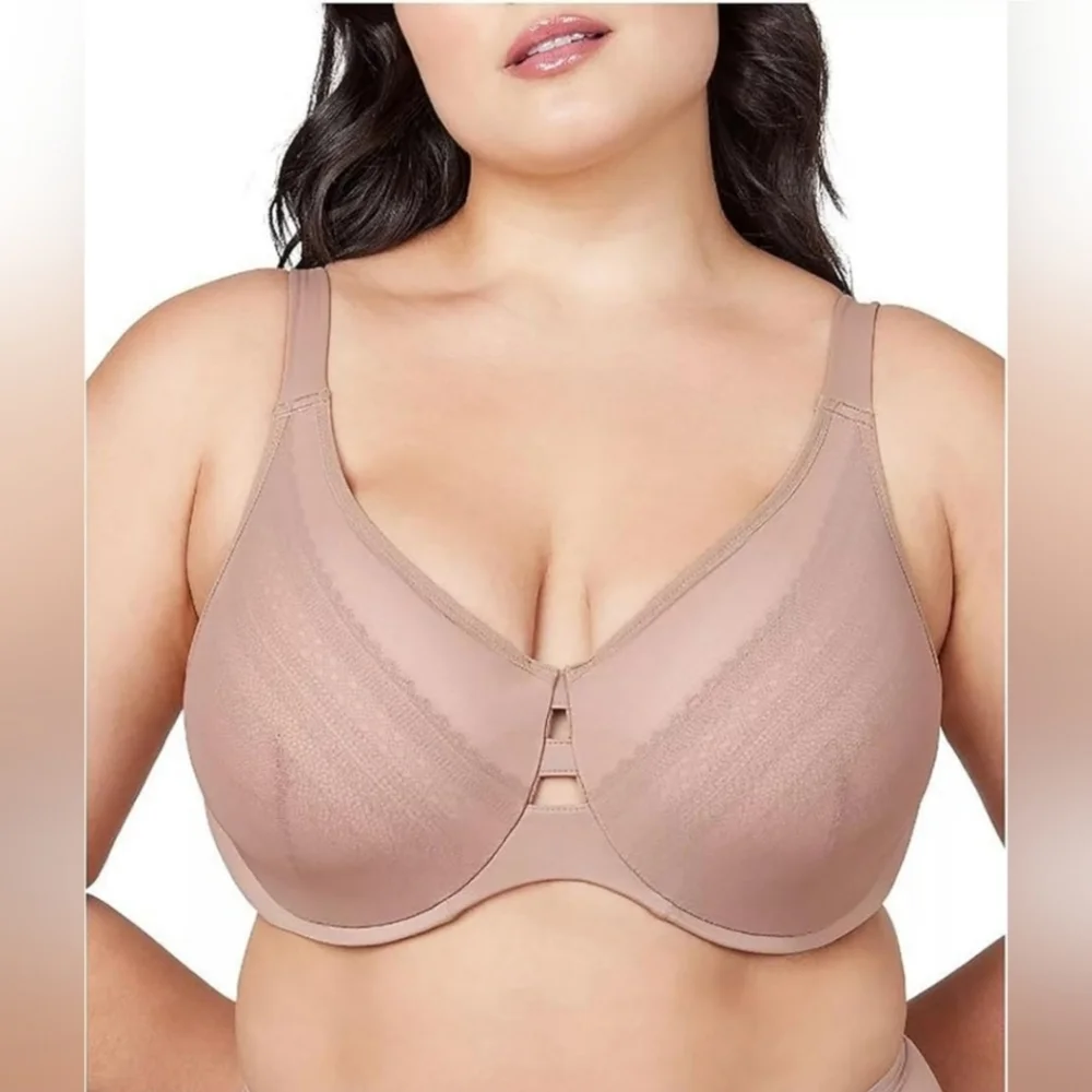 NWT SPANX Women's Illusion Lace Minimizer 36D. $82